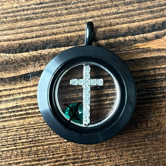 ORIGAMI OWL • medium black locket with cross plate + charm jewelry necklace - Picture 4 of 8